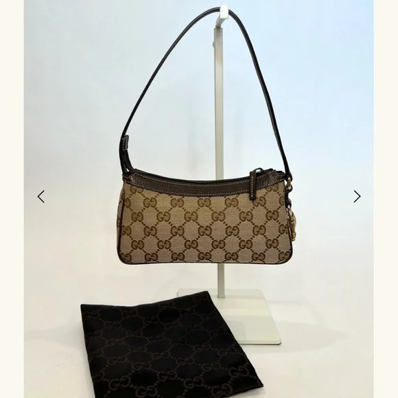 Gucci Brown Monogram Shoulder Bag - Picture 3 of 13